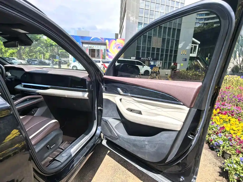 Geely Monjaro L 2021 2.0TD DCT EVO Luxury