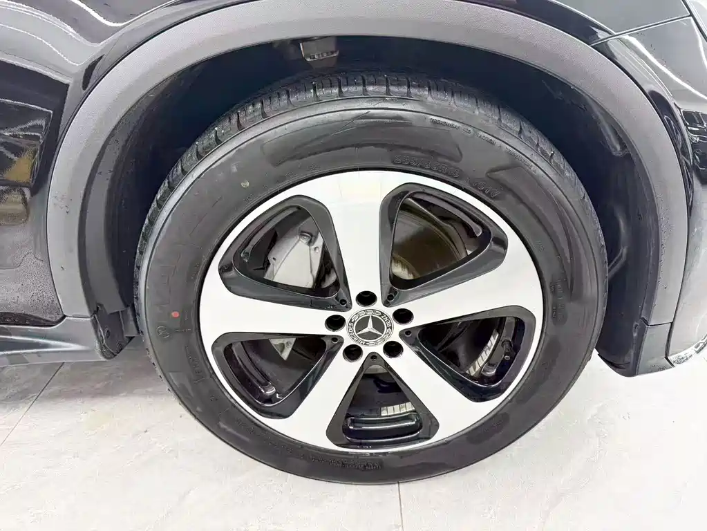 Mercedes-Benz GLC — миниатюра 23