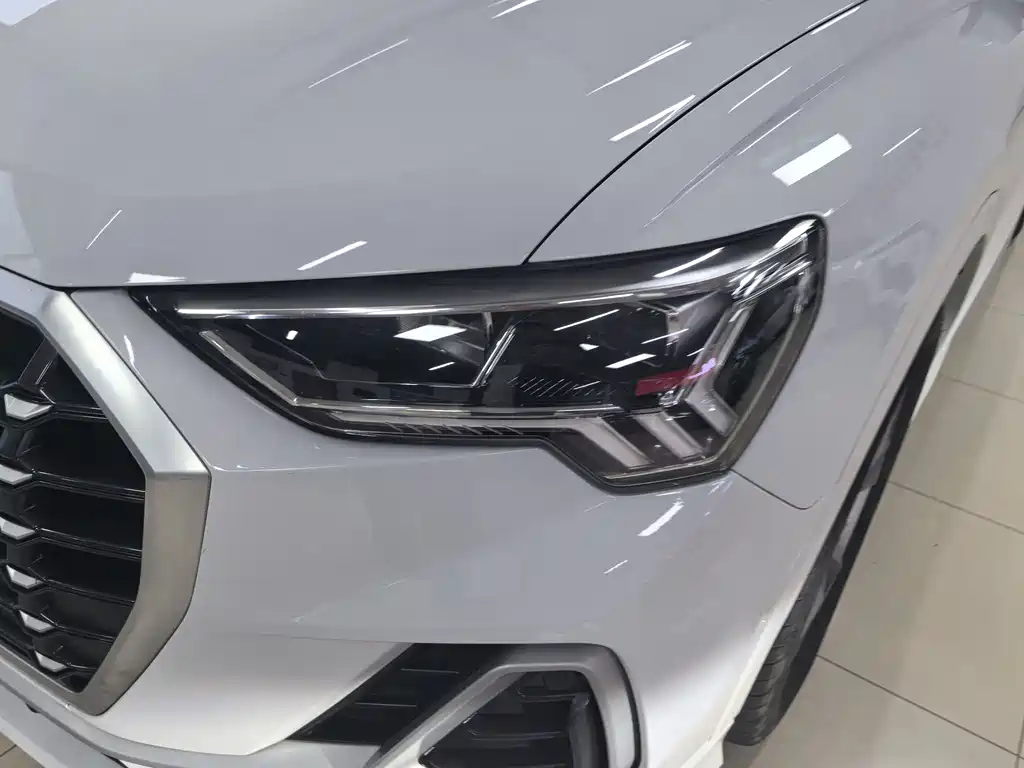 Audi Q3 — миниатюра 2