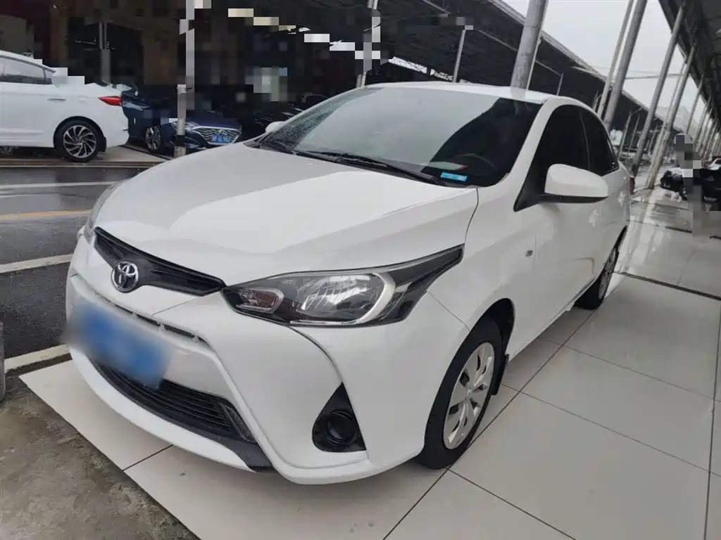 Toyota Yaris L 2019