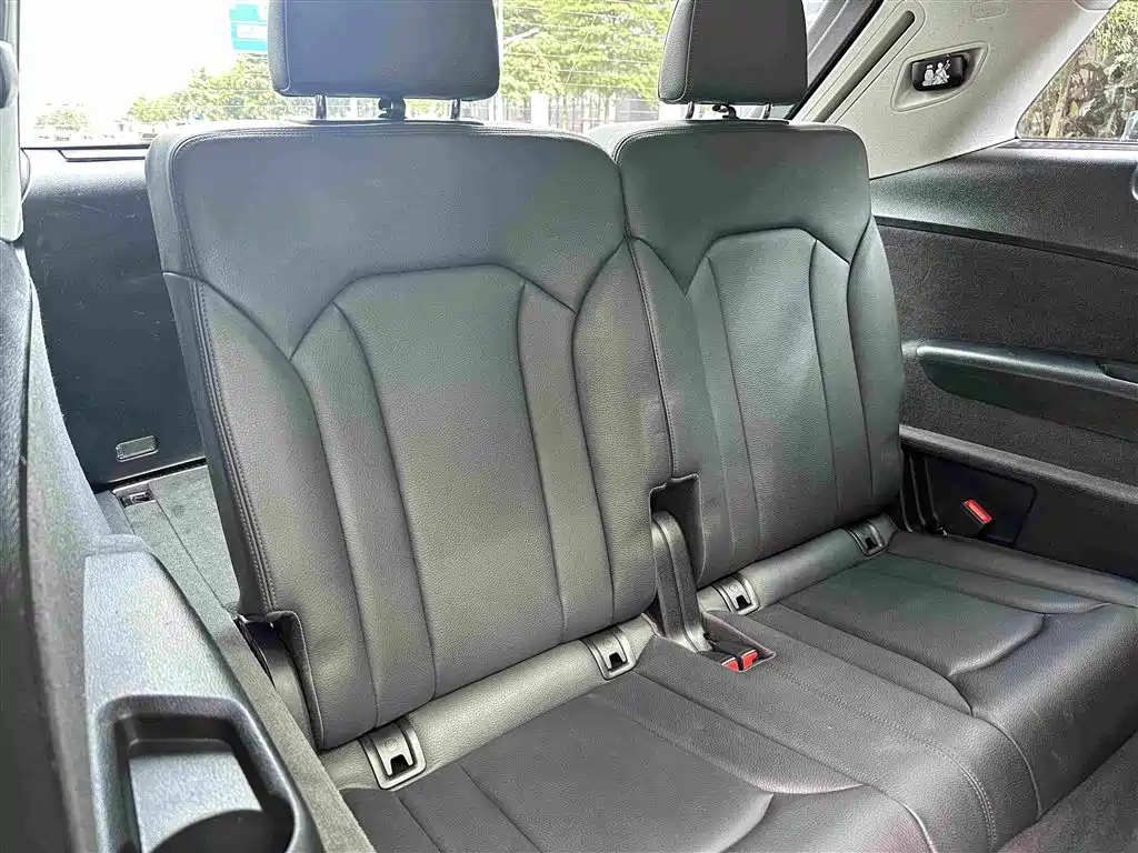 Audi Q7 — миниатюра 20