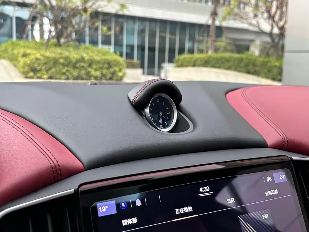 Maserati Ghibli — миниатюра 10