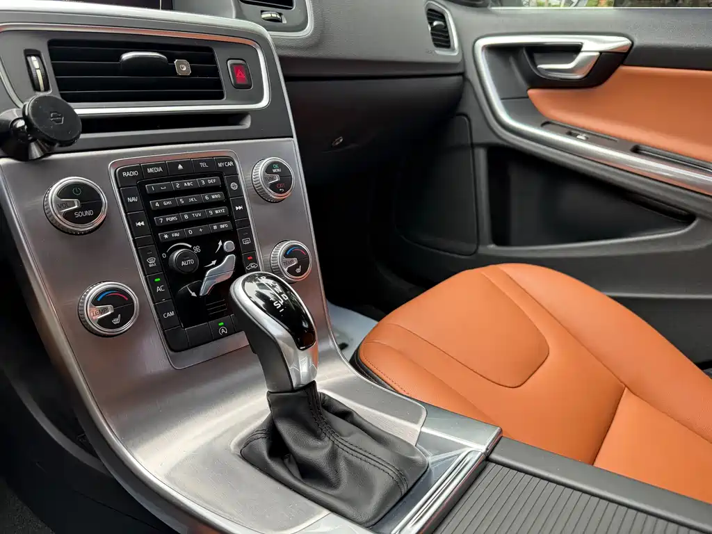 Volvo S60 — миниатюра 16
