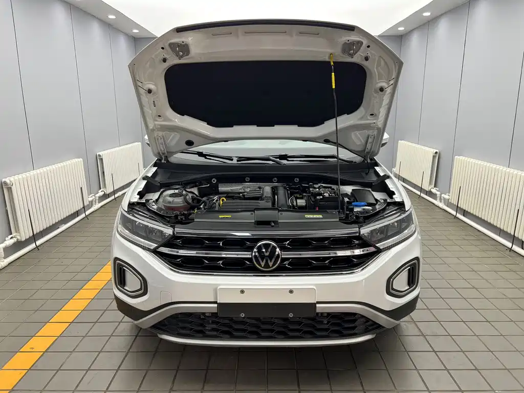 Volkswagen T-Roc — миниатюра 17