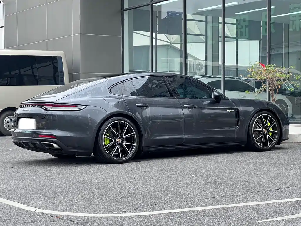 Porsche Panamera Hybrid — миниатюра 7