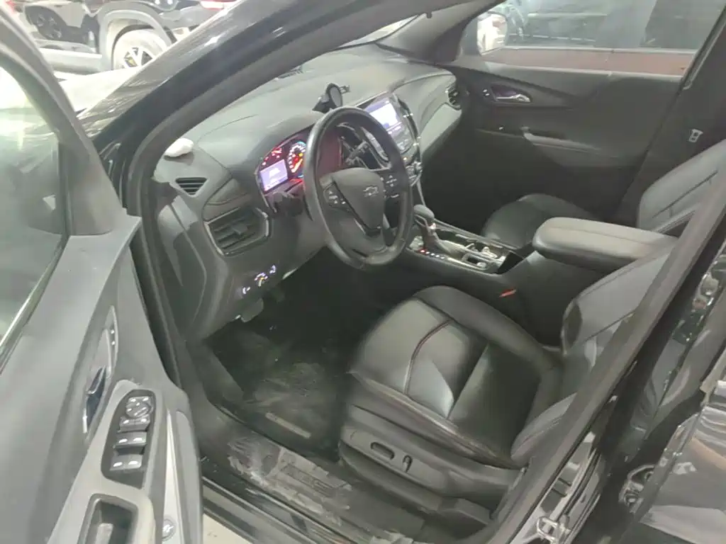 Chevrolet Equinox — миниатюра 12
