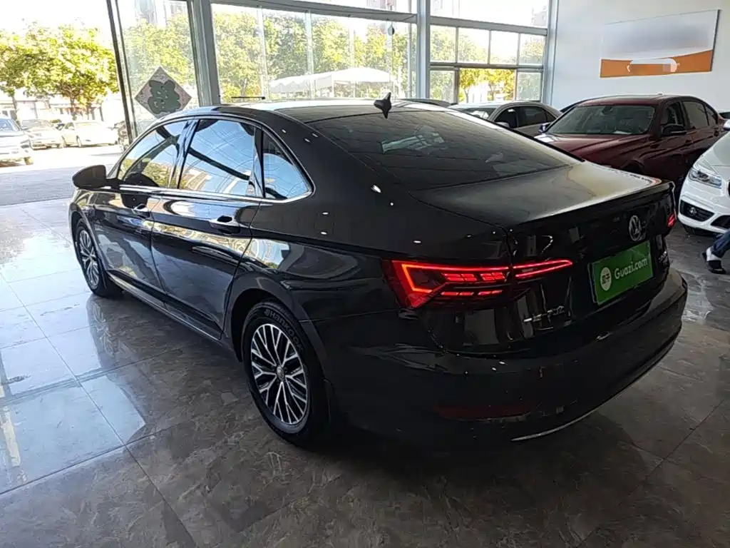 Volkswagen Sagitar — миниатюра 5