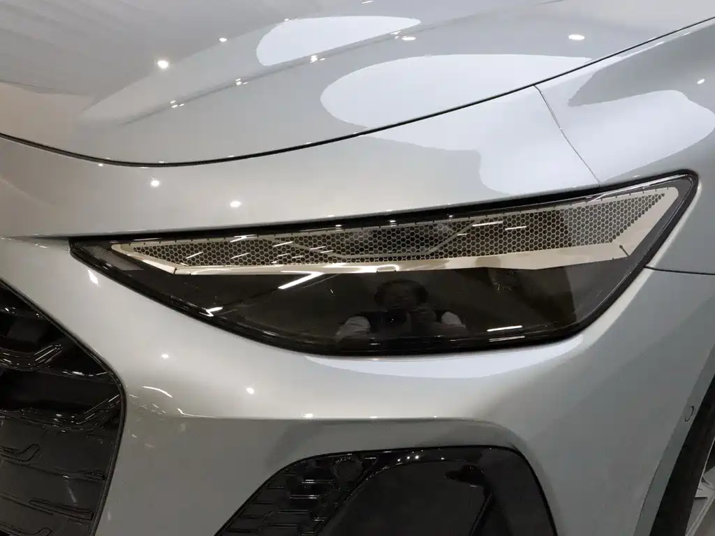 Audi A6L — миниатюра 16