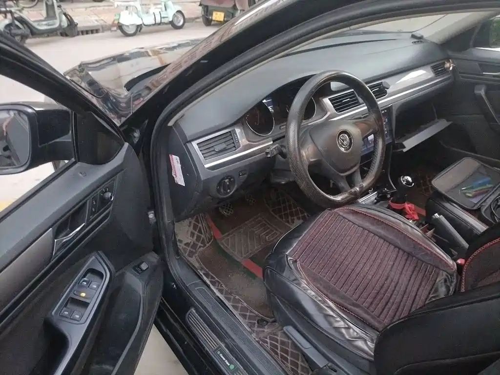 Volkswagen Bora — миниатюра 17