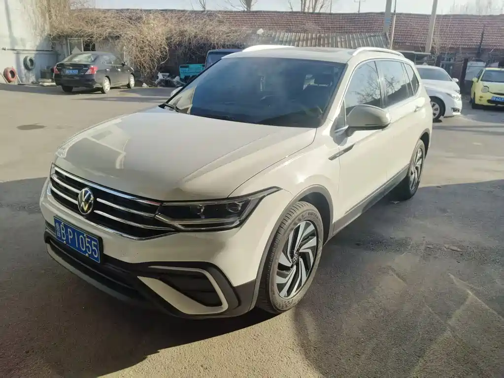 Volkswagen Tiguan L 2022