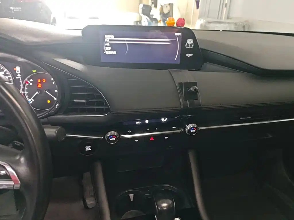 Mazda 3 Axela — миниатюра 13
