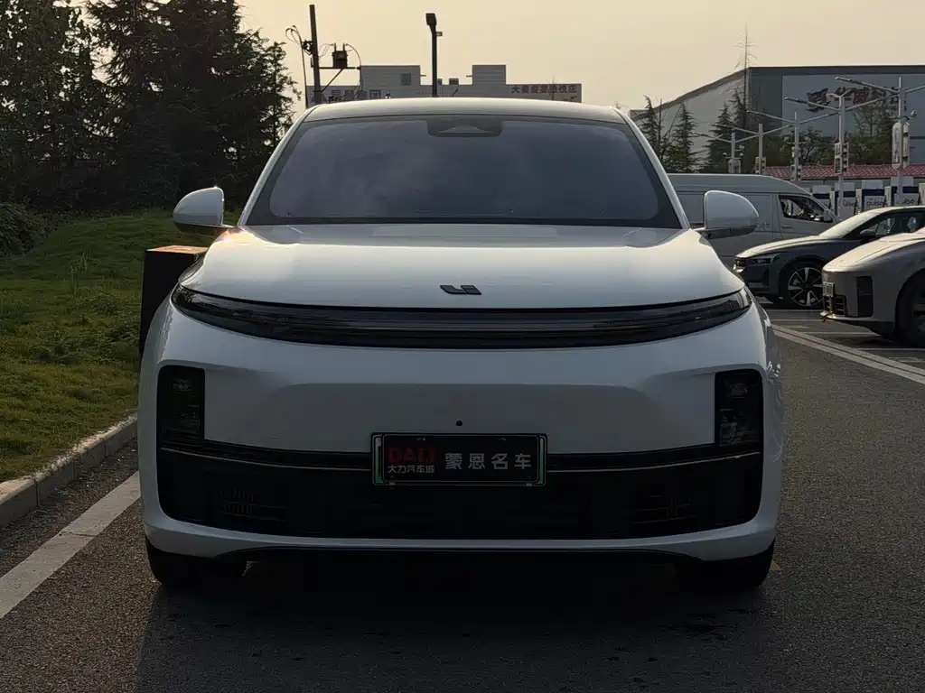Li Auto Li L7 — миниатюра 2