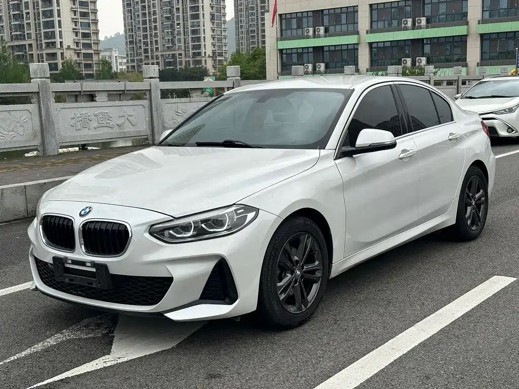 BMW 1 Series 2021