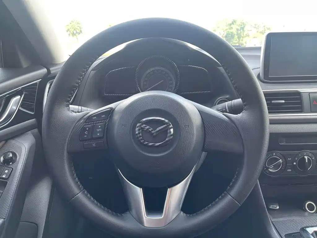Mazda 3 Axela — миниатюра 7