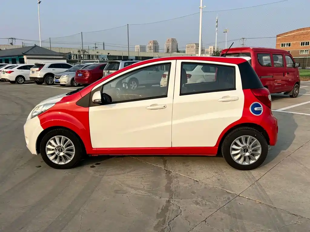 JAC JAC iEV6E — миниатюра 2