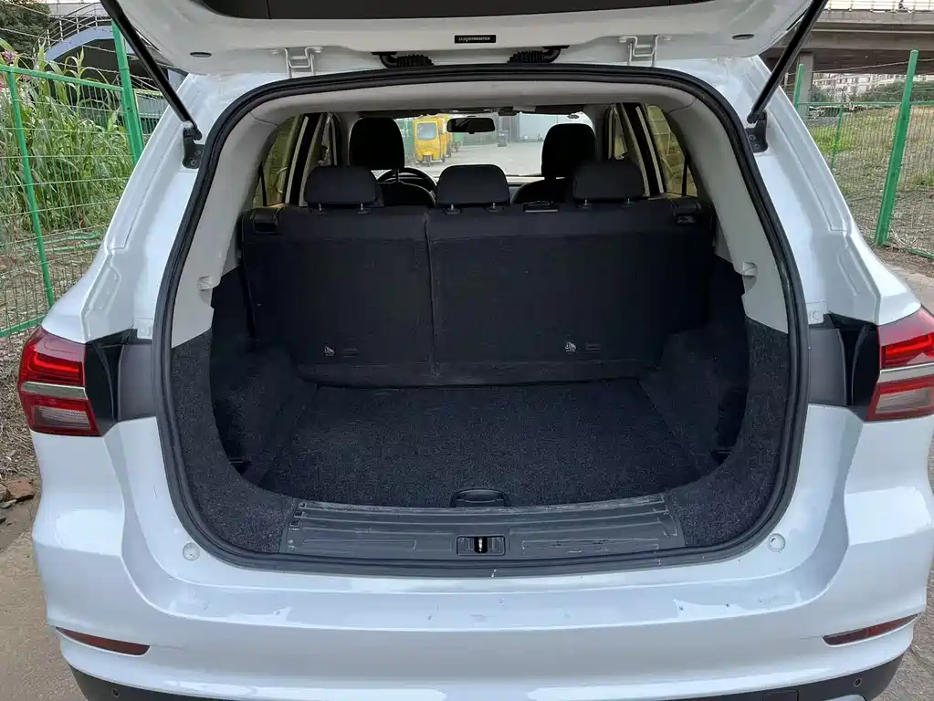Roewe RX5 — миниатюра 14
