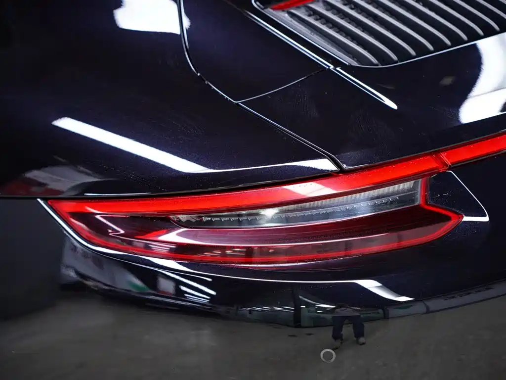 Porsche 911 2017 Carrera 4 GTS 3.0T