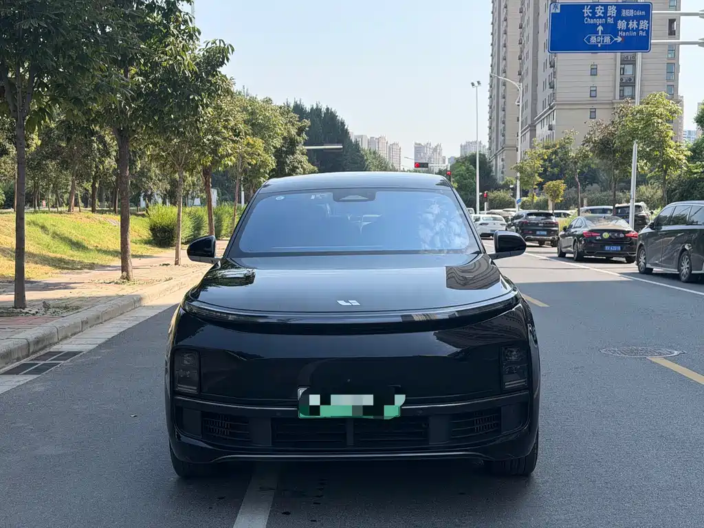 Li Auto Li L8 — миниатюра 2