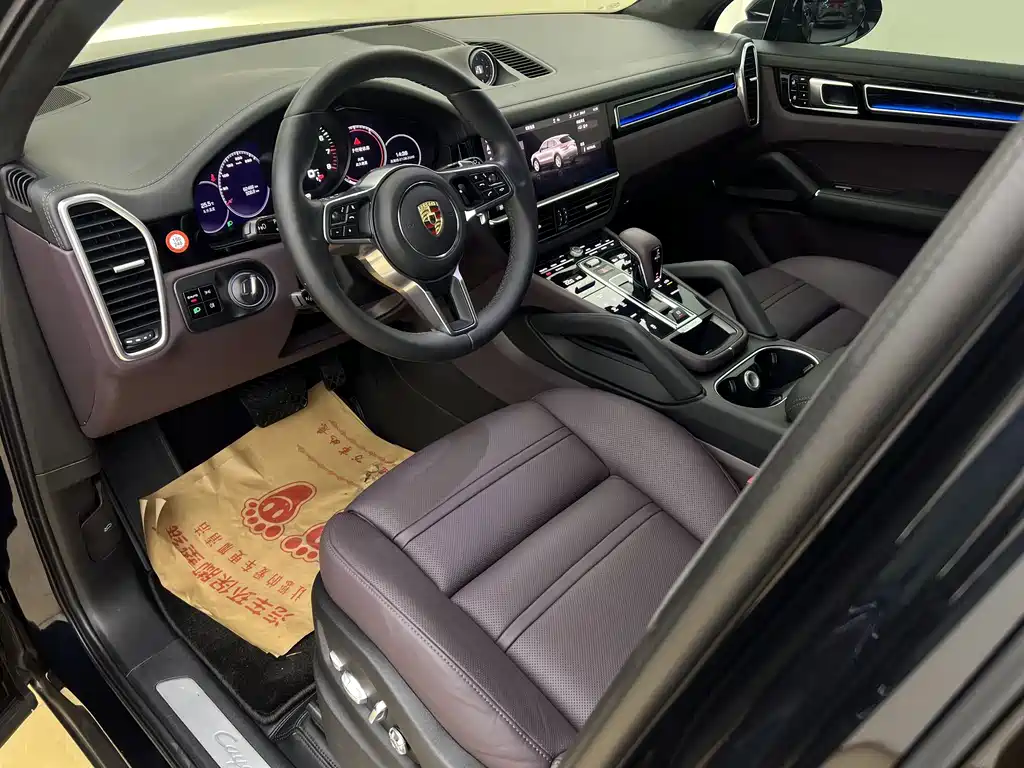 Porsche Cayenne — миниатюра 6