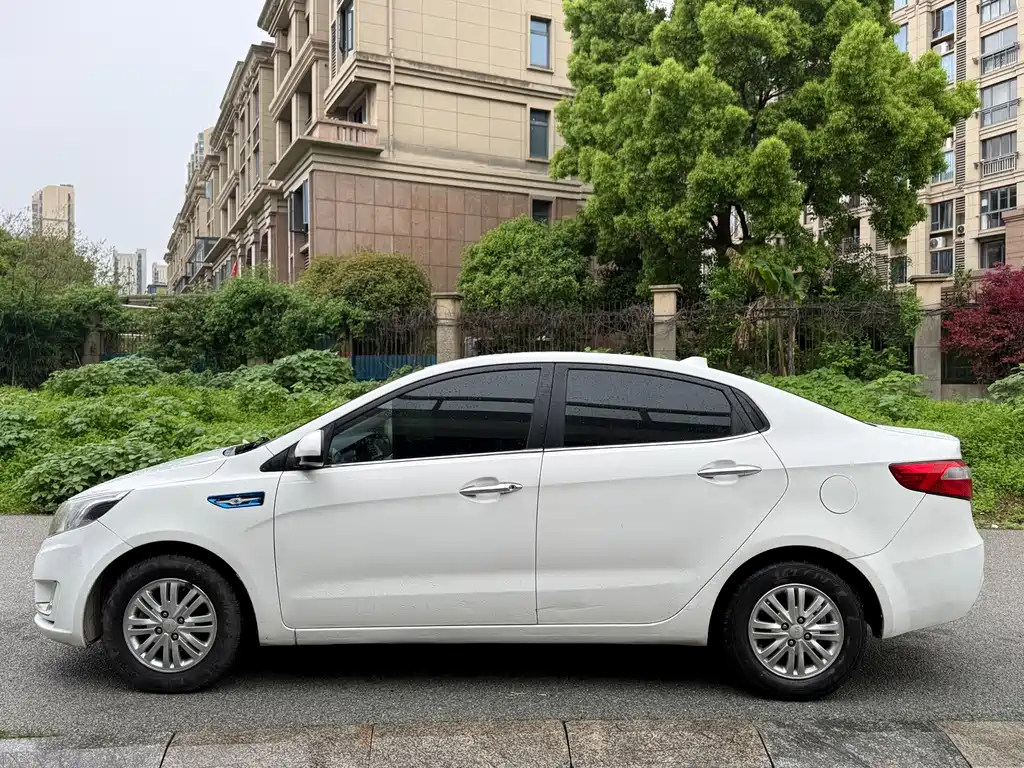 Kia K2 2012 1.4L AT GLS