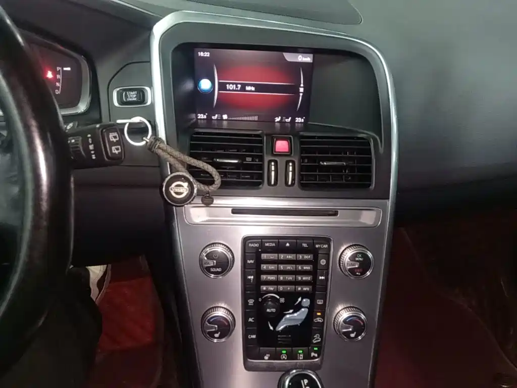 Volvo XC60 — миниатюра 13