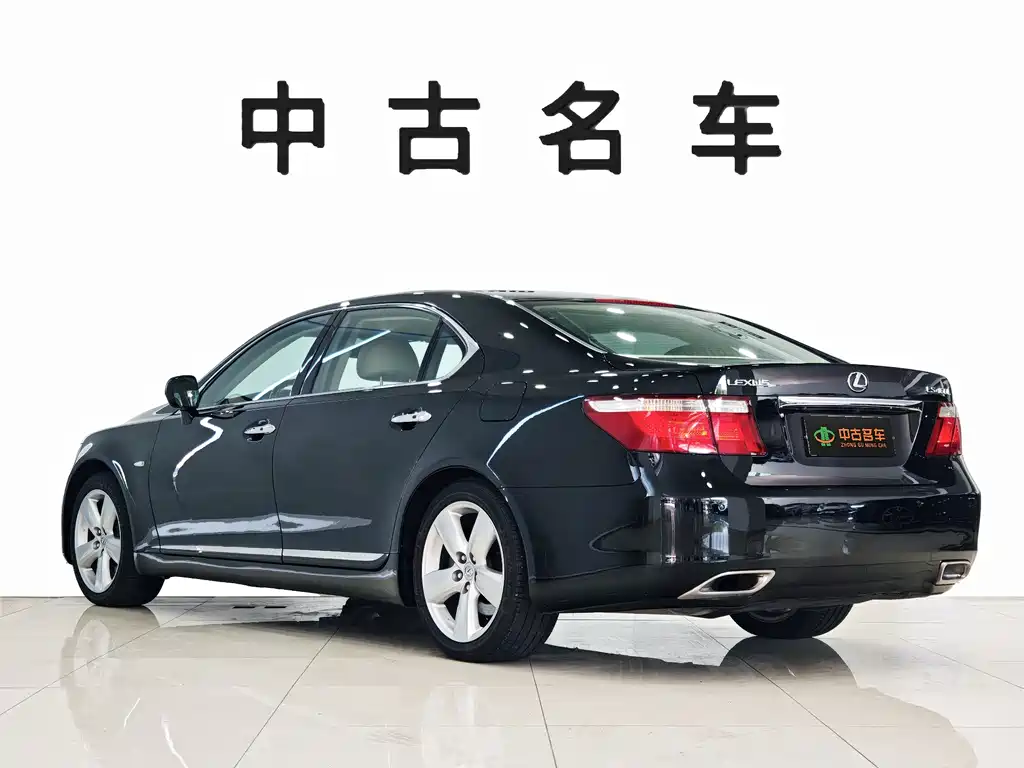 Lexus LS — миниатюра 6