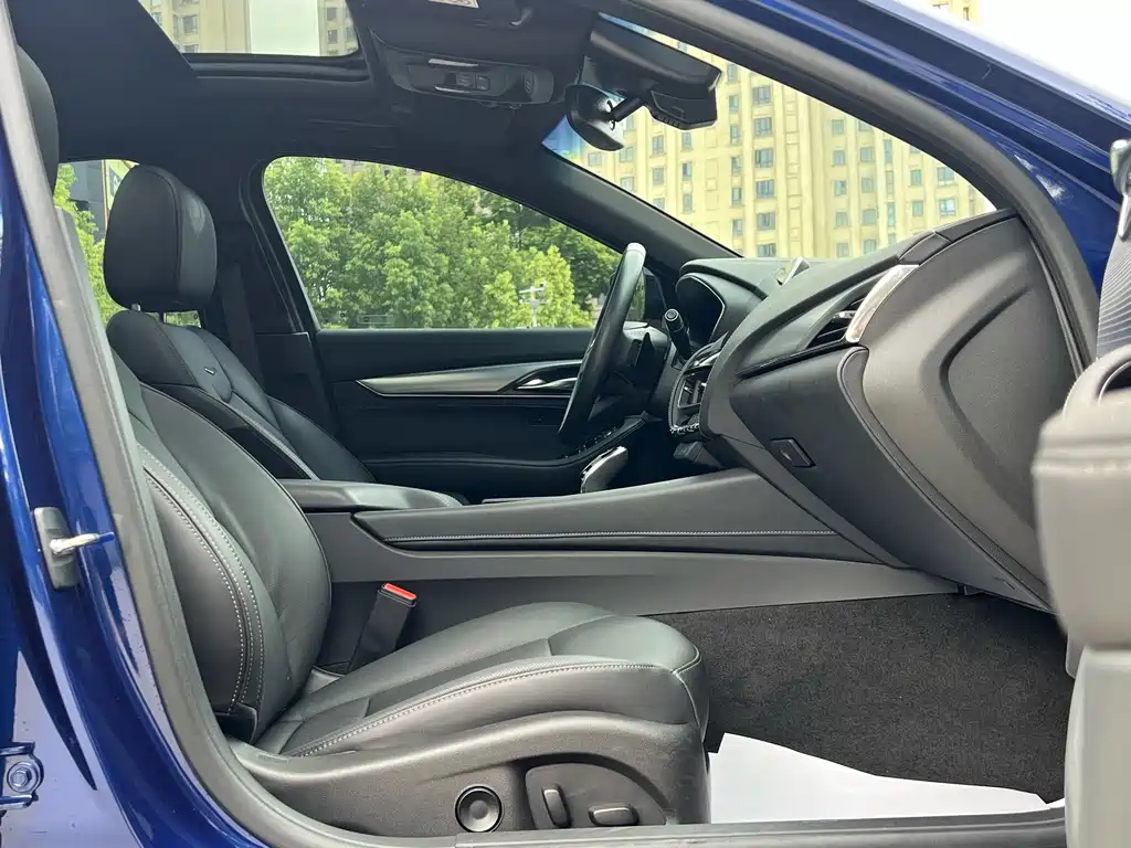 Cadillac CT5 — миниатюра 19