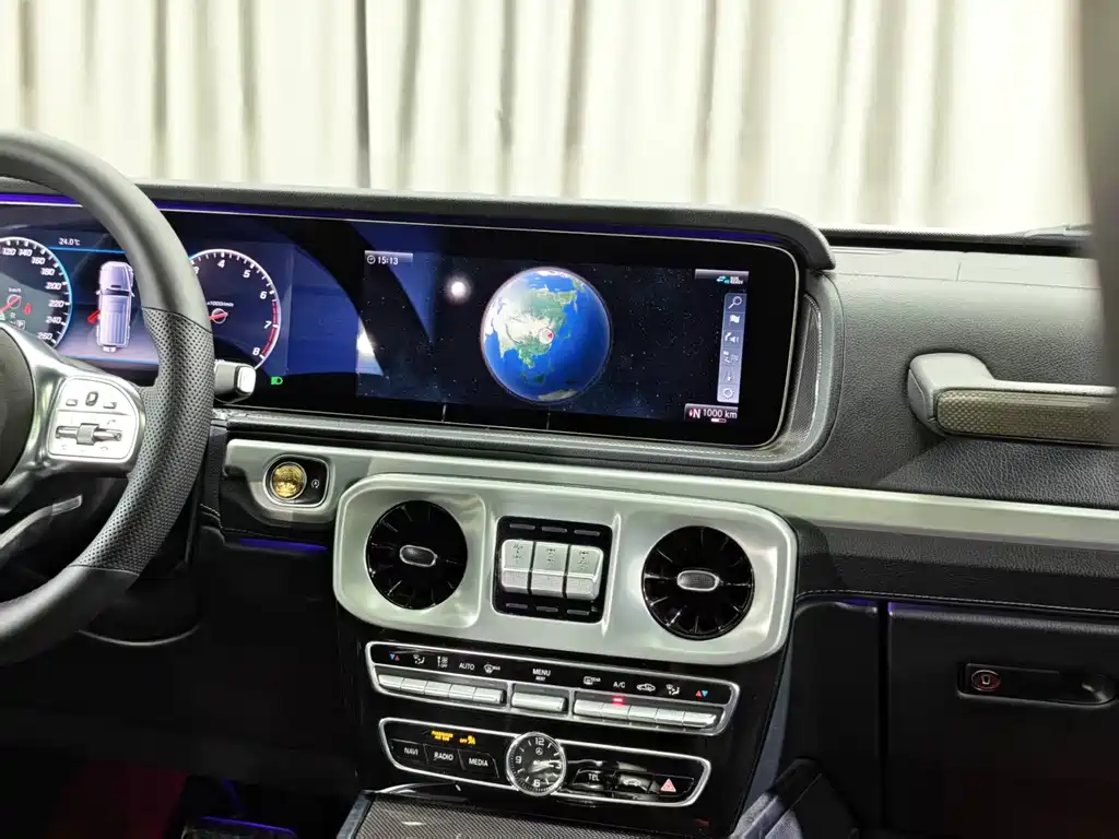 Mercedes-Benz G-Class — миниатюра 8