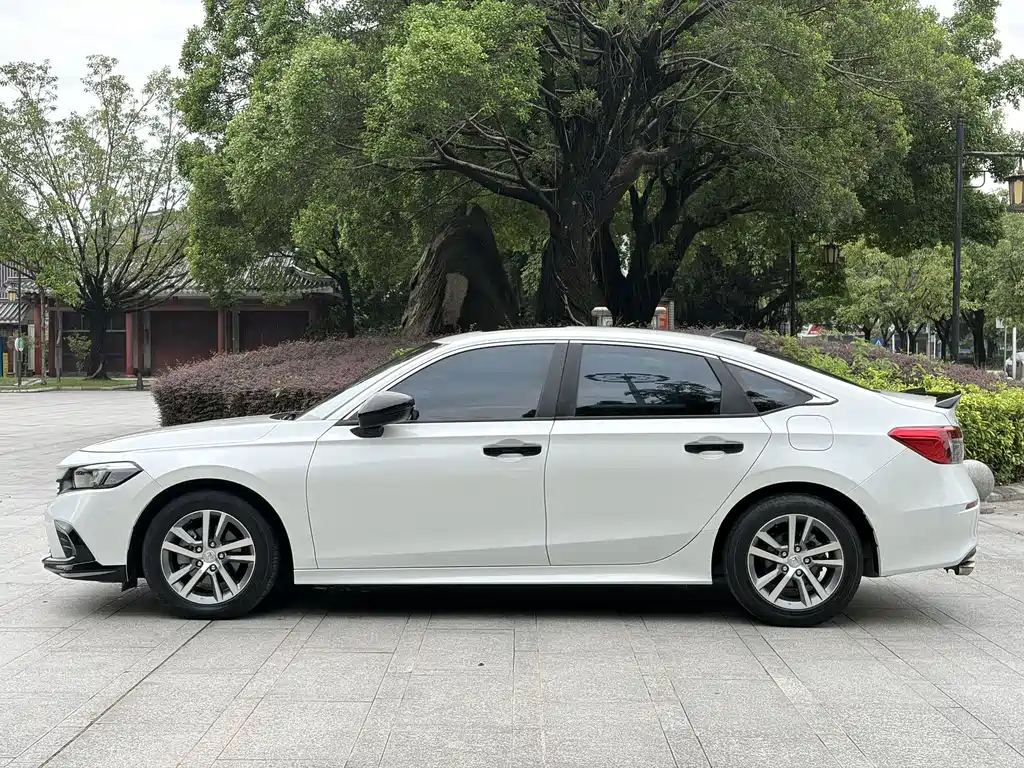 Honda Civic — миниатюра 4