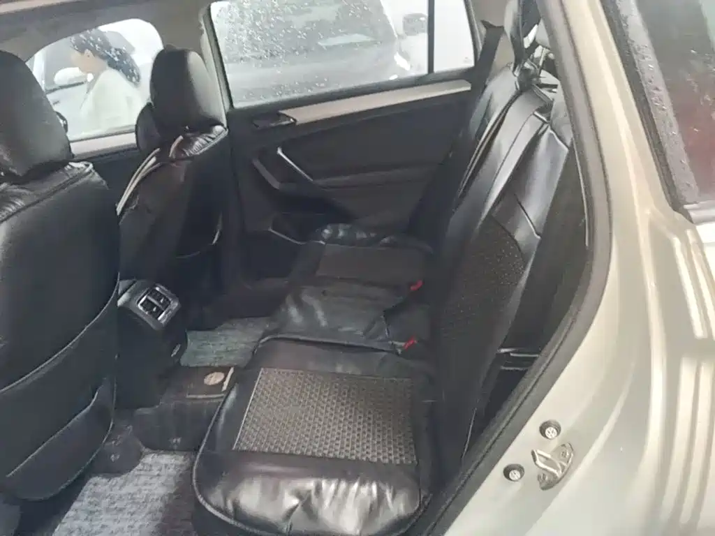 Volkswagen Tiguan L — миниатюра 13