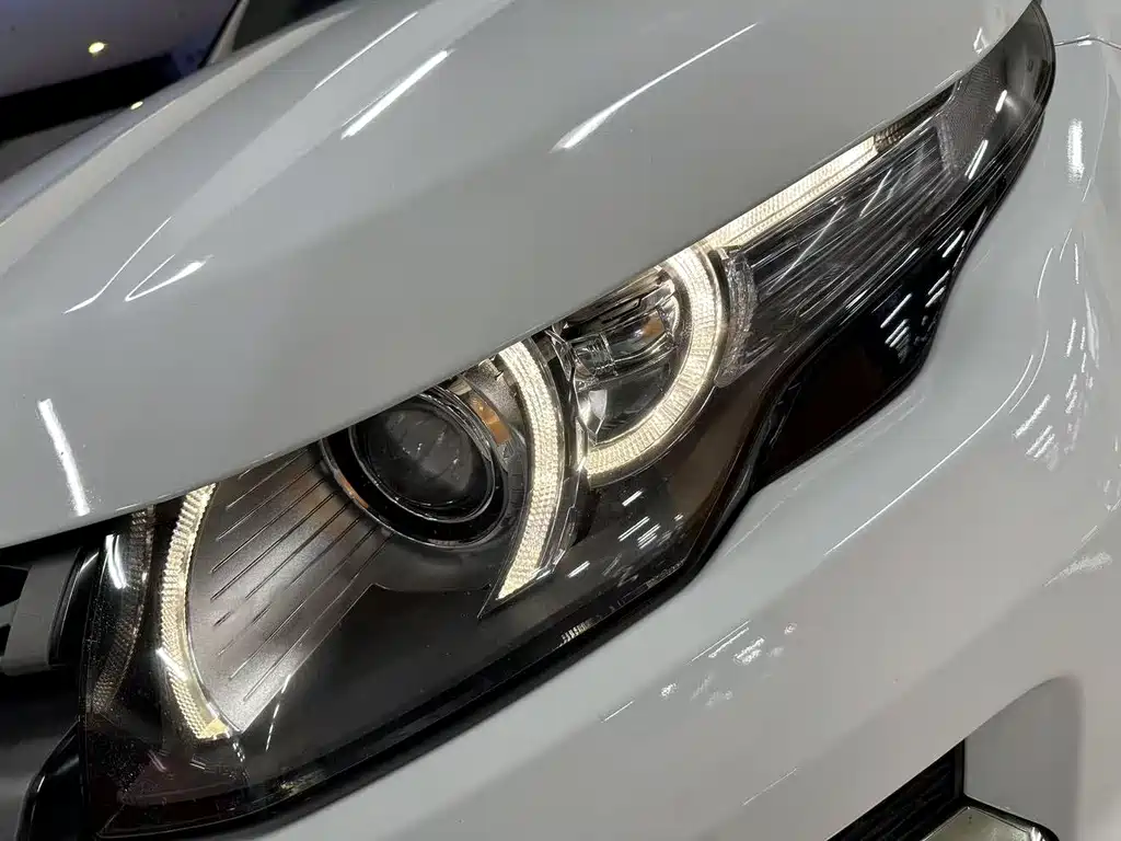 Land Rover Evoque — миниатюра 14
