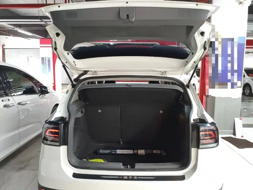 Volkswagen T-Cross — миниатюра 19