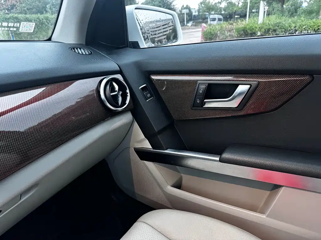 Mercedes-Benz GLK-Class — миниатюра 26