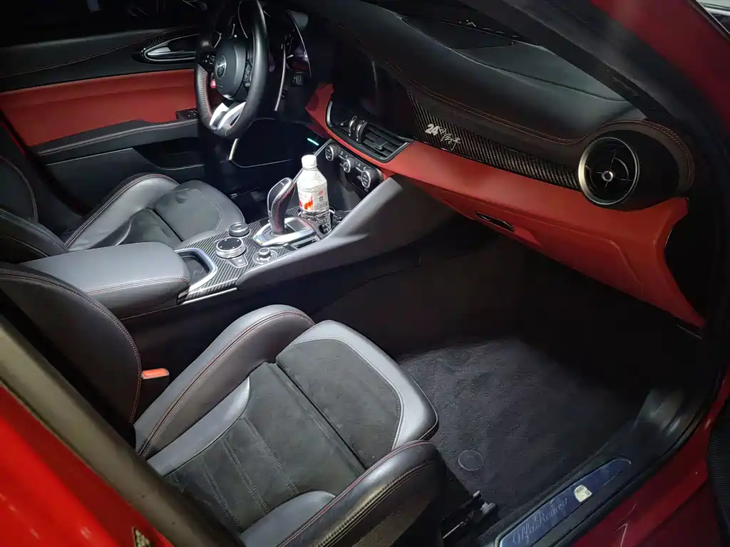 Alfa Romeo Giulia — миниатюра 8