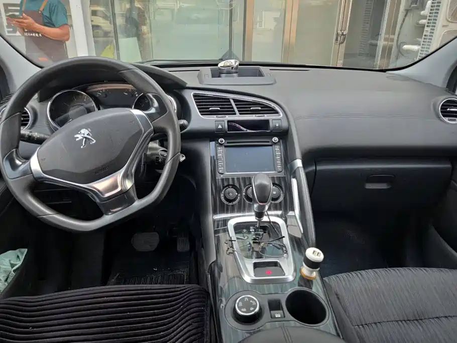 Peugeot 3008 — миниатюра 12