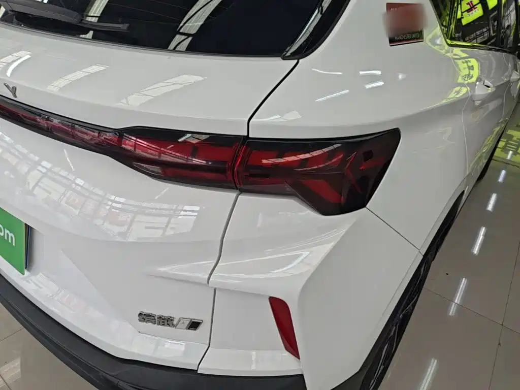 Geely Binyue — миниатюра 8