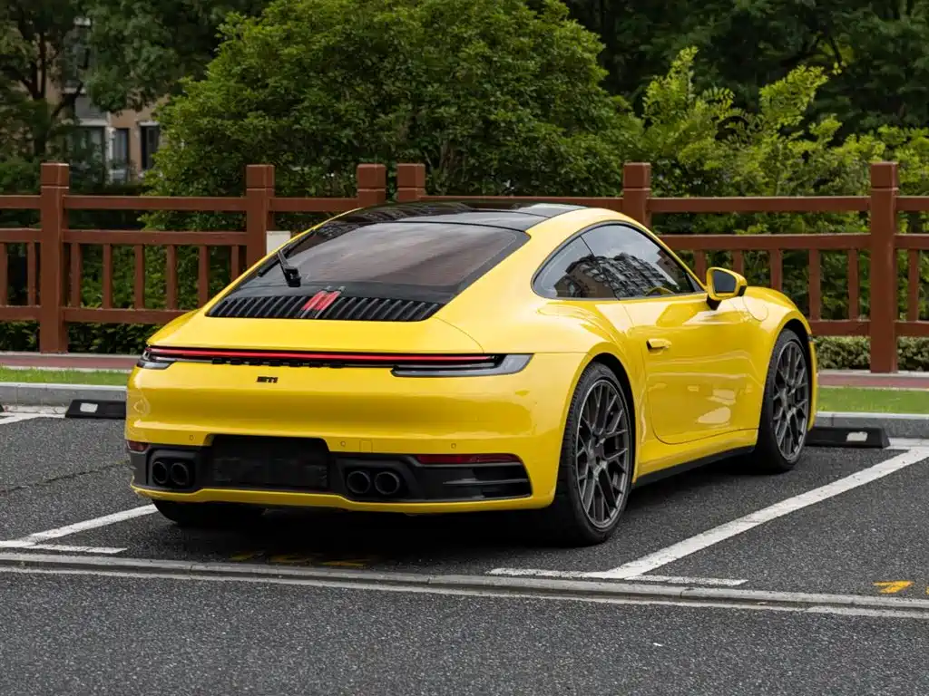 Porsche 911 2020 Carrera 3.0T