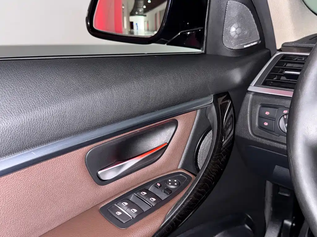BMW 3 Series — миниатюра 53
