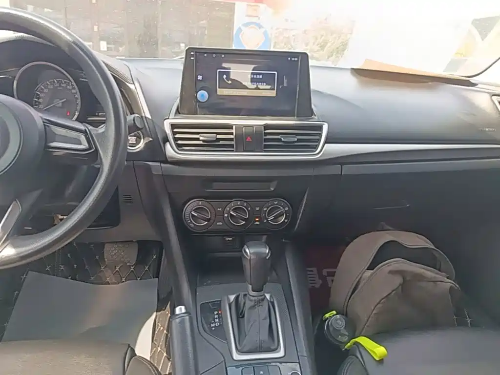 Mazda 3 Axela — миниатюра 13