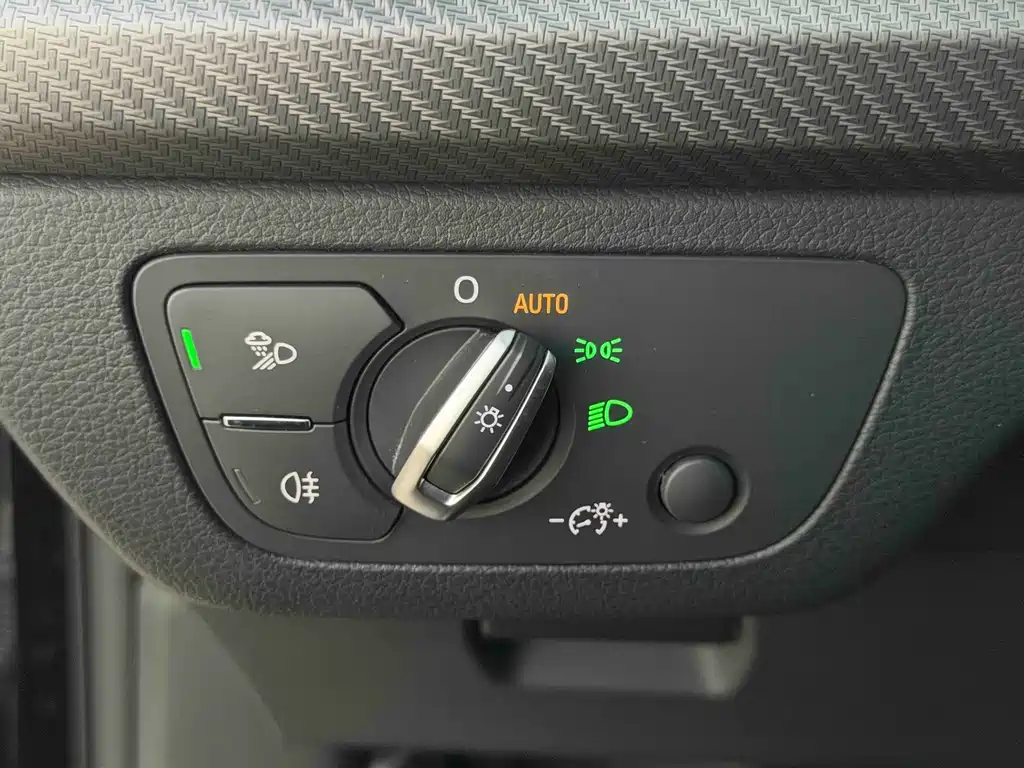 Audi Q5L Sportback — миниатюра 19