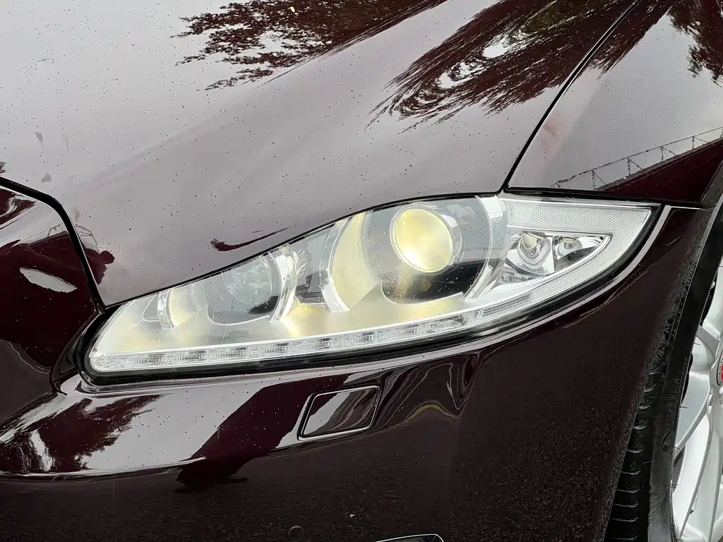Jaguar XJ — миниатюра 15