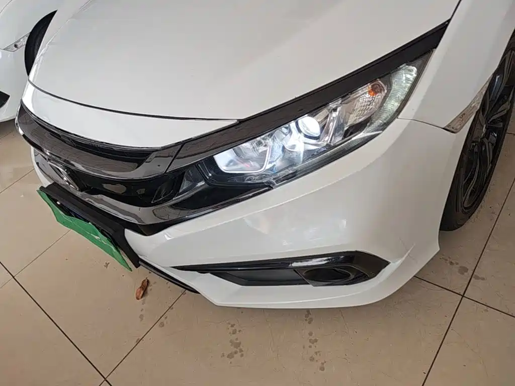 Honda Civic — миниатюра 24
