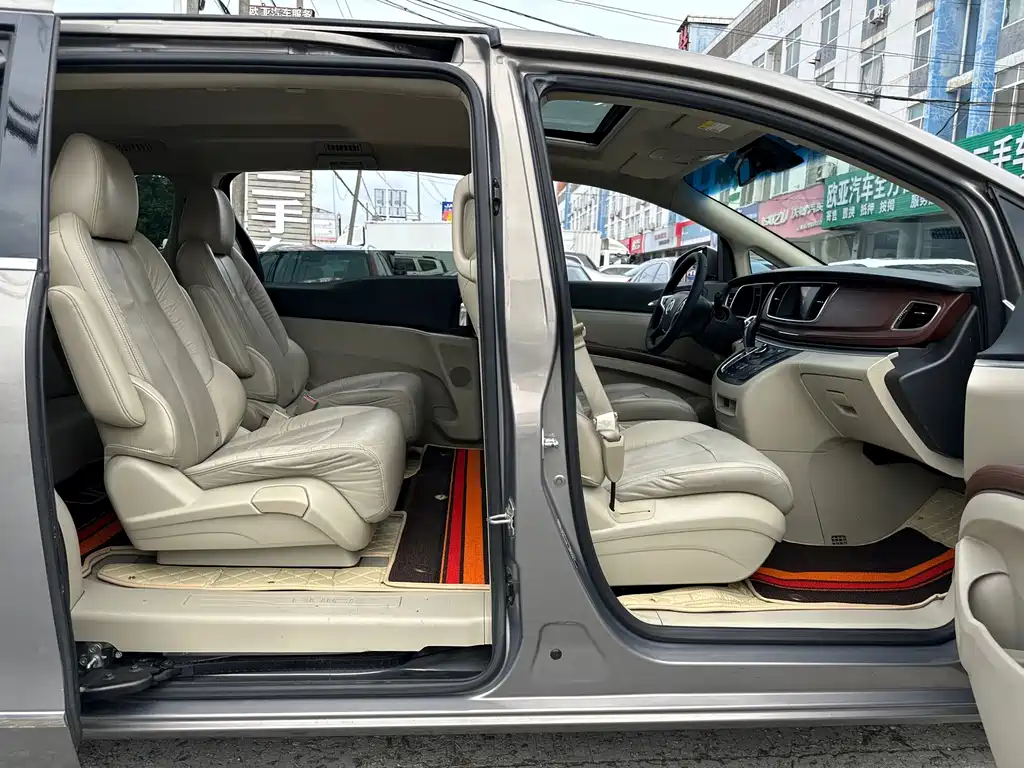 Buick GL8 — миниатюра 14