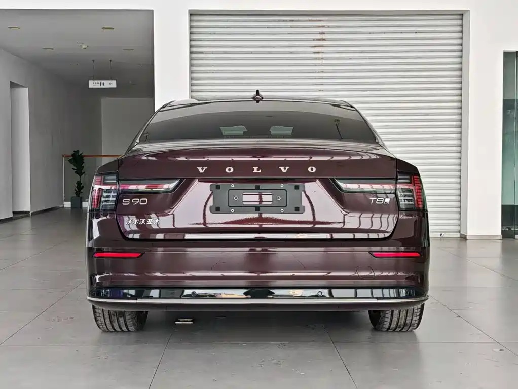 Volvo S90 PHEV — миниатюра 14