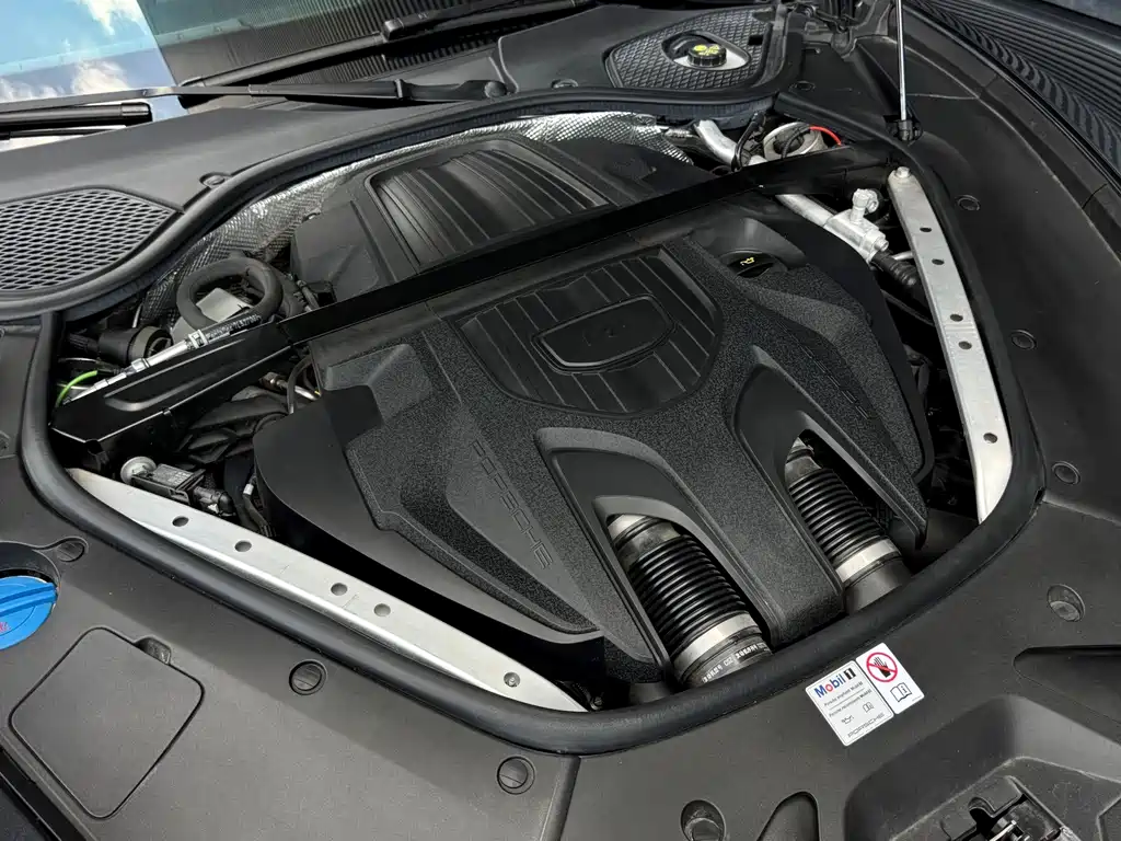 Porsche Panamera — миниатюра 24