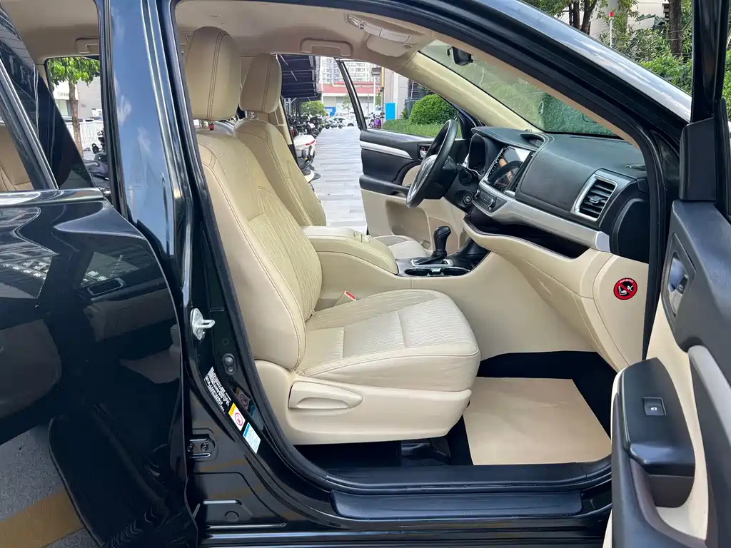 Toyota Highlander — миниатюра 8