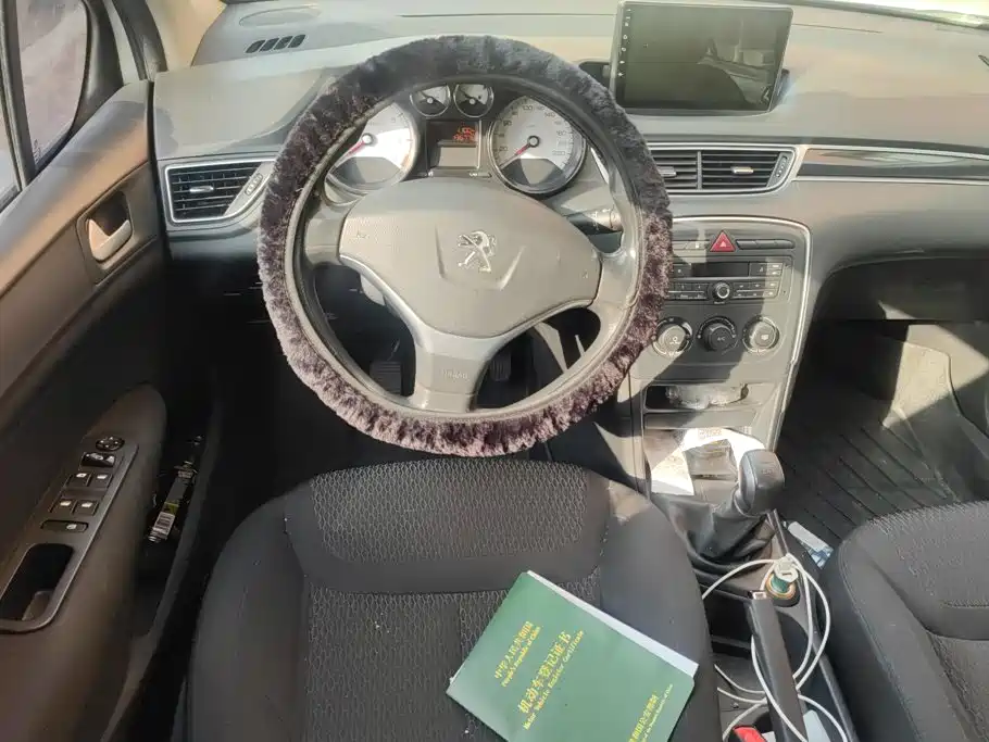 Peugeot 308 — миниатюра 13