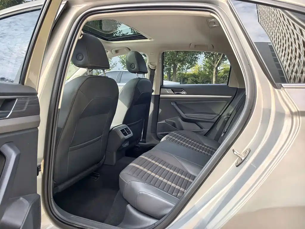 Volkswagen Lavida — миниатюра 11