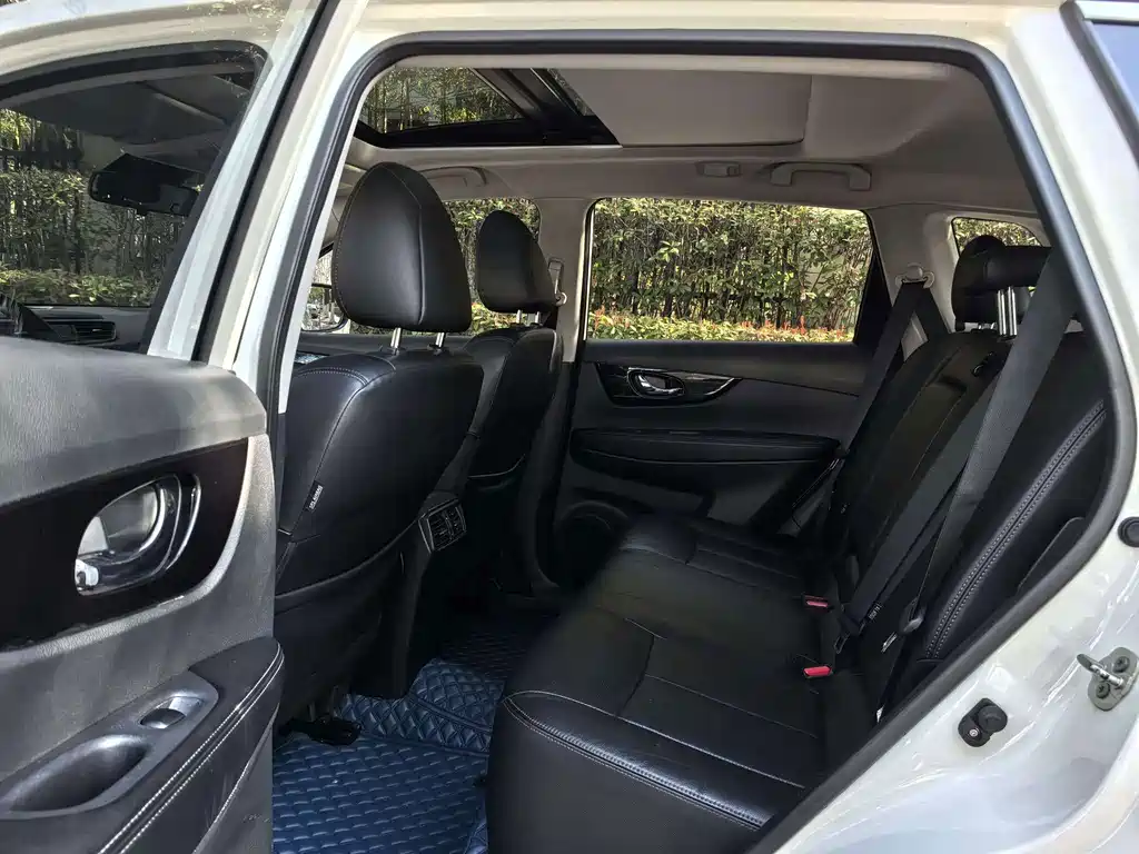 Nissan X-Trail — миниатюра 5