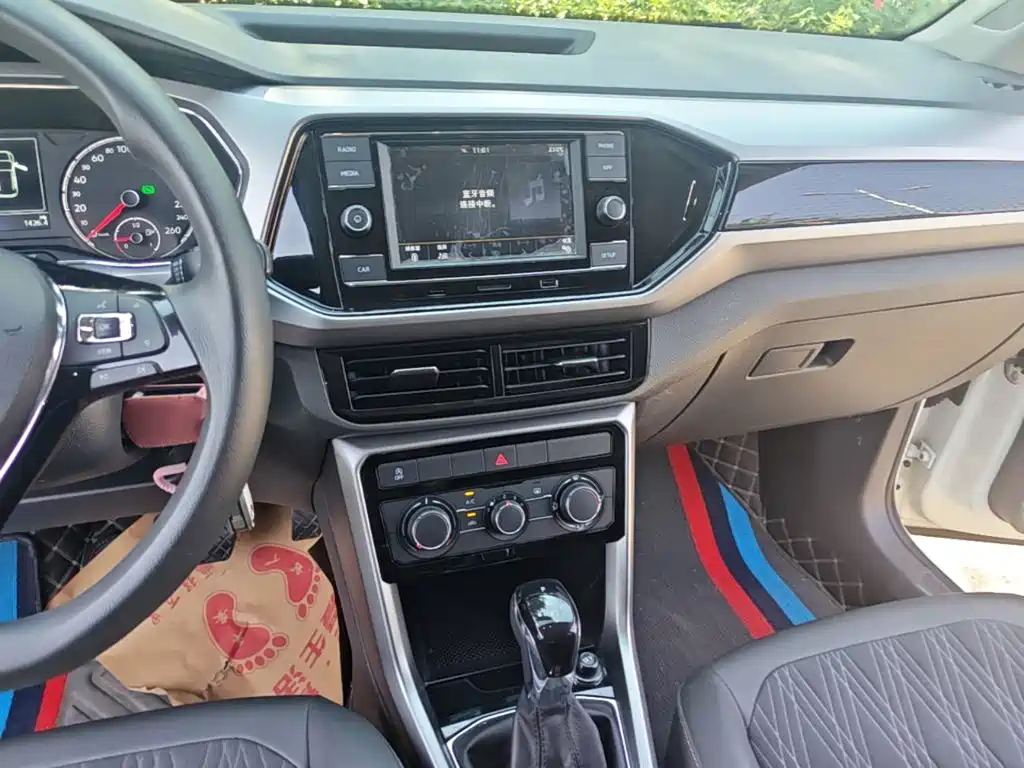 Volkswagen T-Cross — миниатюра 13